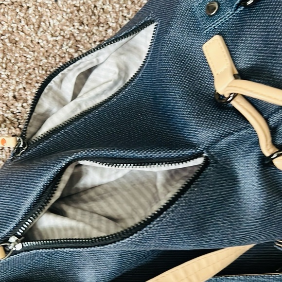 Sherman Tempest Convertible Travel Tote - Picture 5 of 16